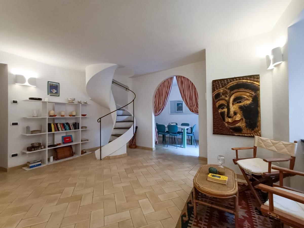Altido Villa Milva With Car Park Beside The Beach Paraggi Exterior photo